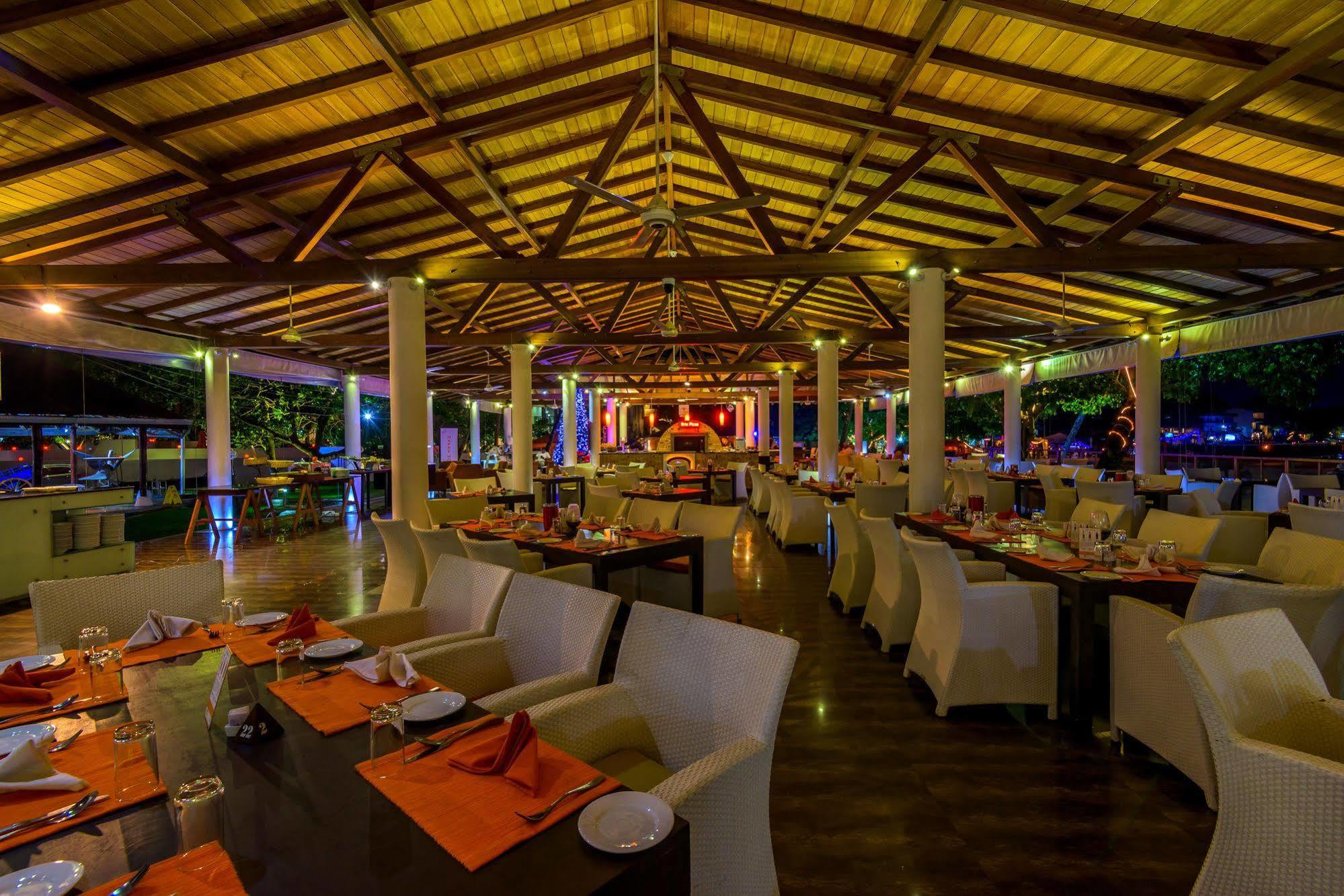 Calamander Unawatuna Beach Exterior foto