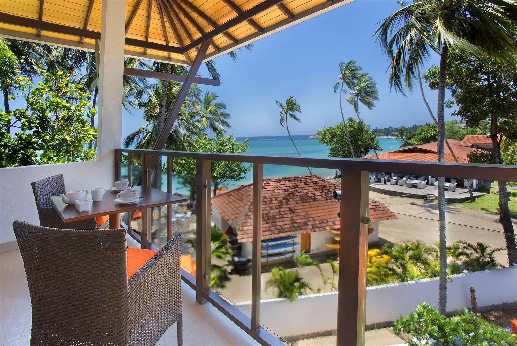 Calamander Unawatuna Beach Exterior foto